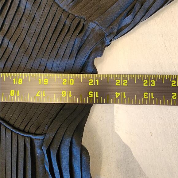 Banana Republic Women's Black Pleated Deep V-Neck Maxi Dress Sheer SZ Medium - Picture 13 of 14